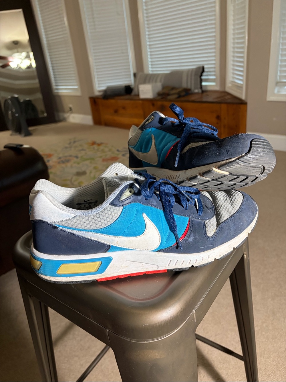 Nike Nightgazer men’s size 12